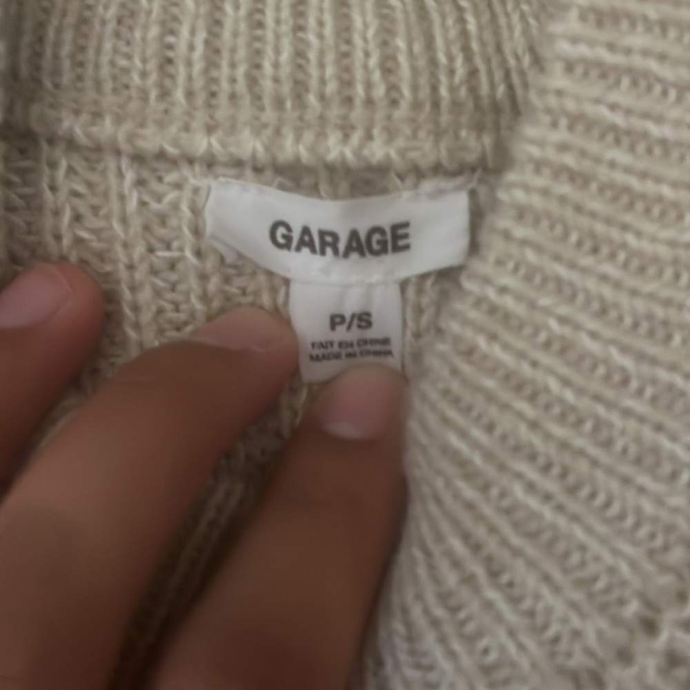 Garage sweater - Picture 2 of 2